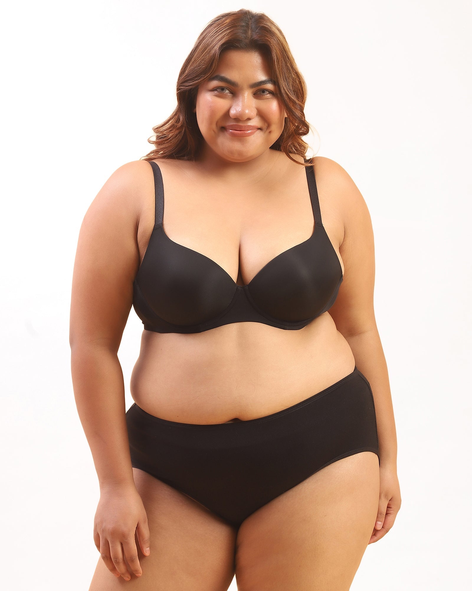 Nina – Padded Underwired T-shirt Bra in Black