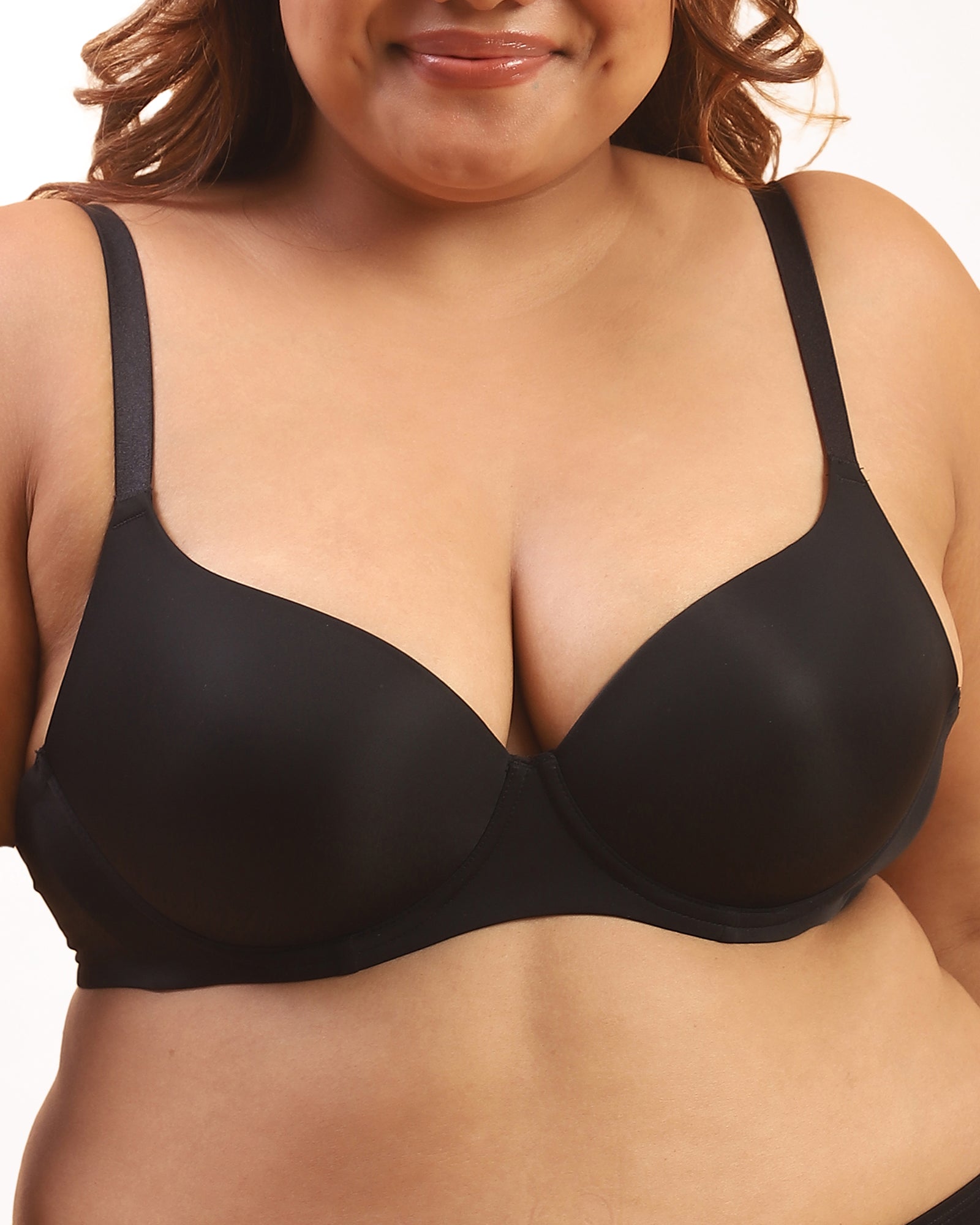 Nina – Padded Underwired T-shirt Bra in Black