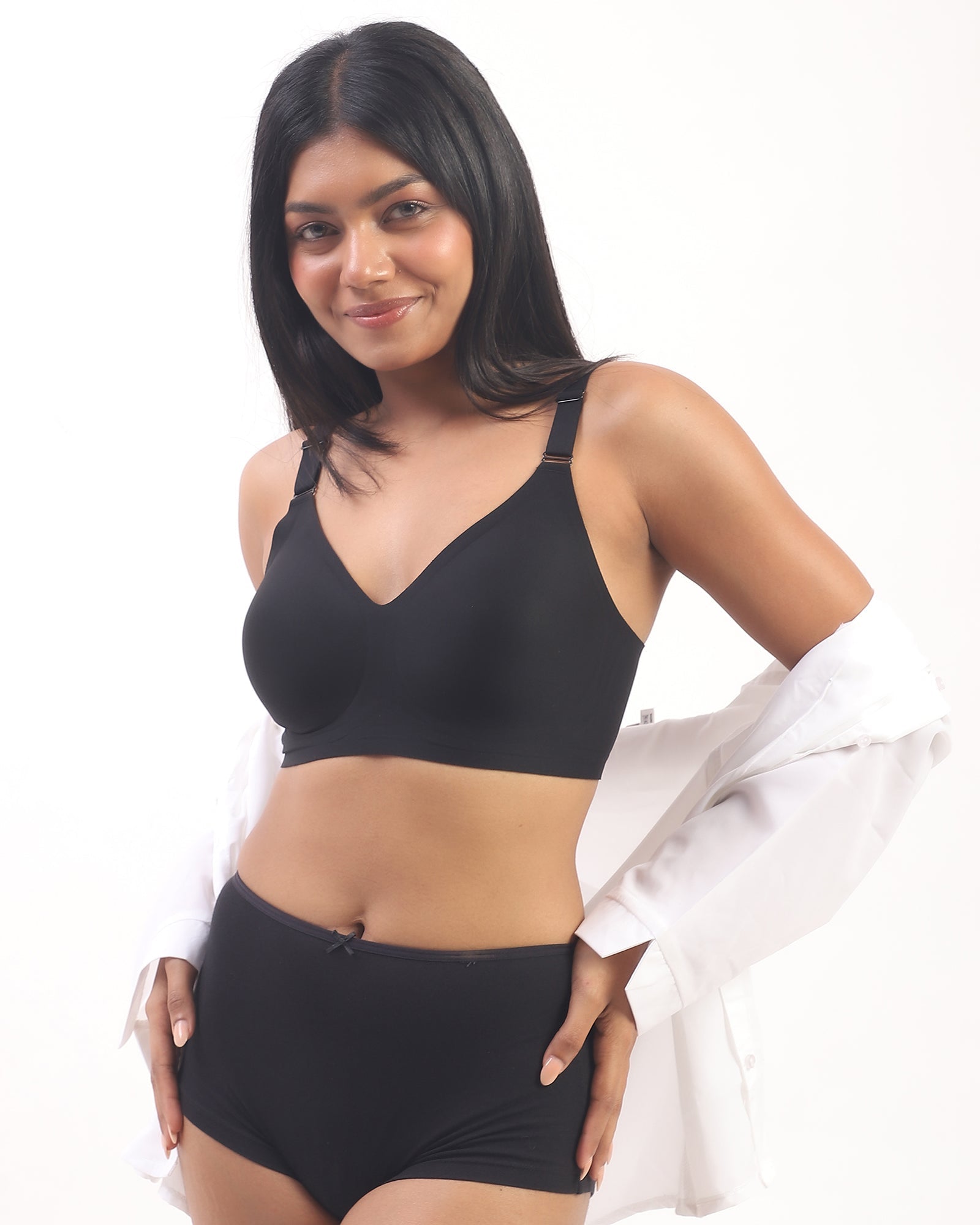 Vera – Black Wireless Everyday Lift Bra