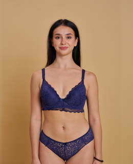 Lacy 