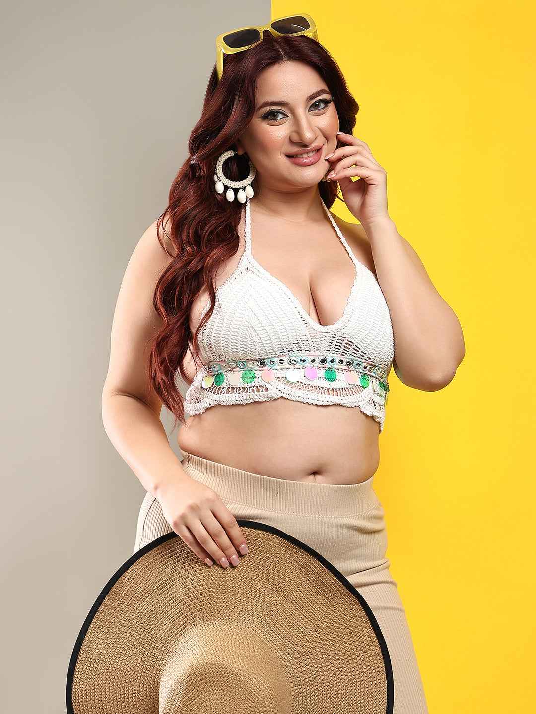 Women's Backless Crochet Floral White V Neck Sleeveless Crochet Crop Top Bra