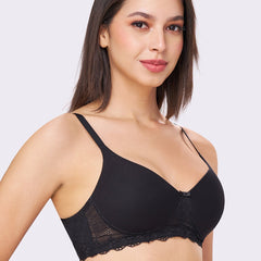 BAMBI | Lace-Trim Comfort – Lightly Padded, Non-Wired T-Shirt Bra