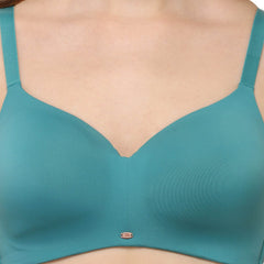 SOIE Woman - Full coverage Padded Non Wired Seamless Bra with Medium Coverage Brief - -for Women