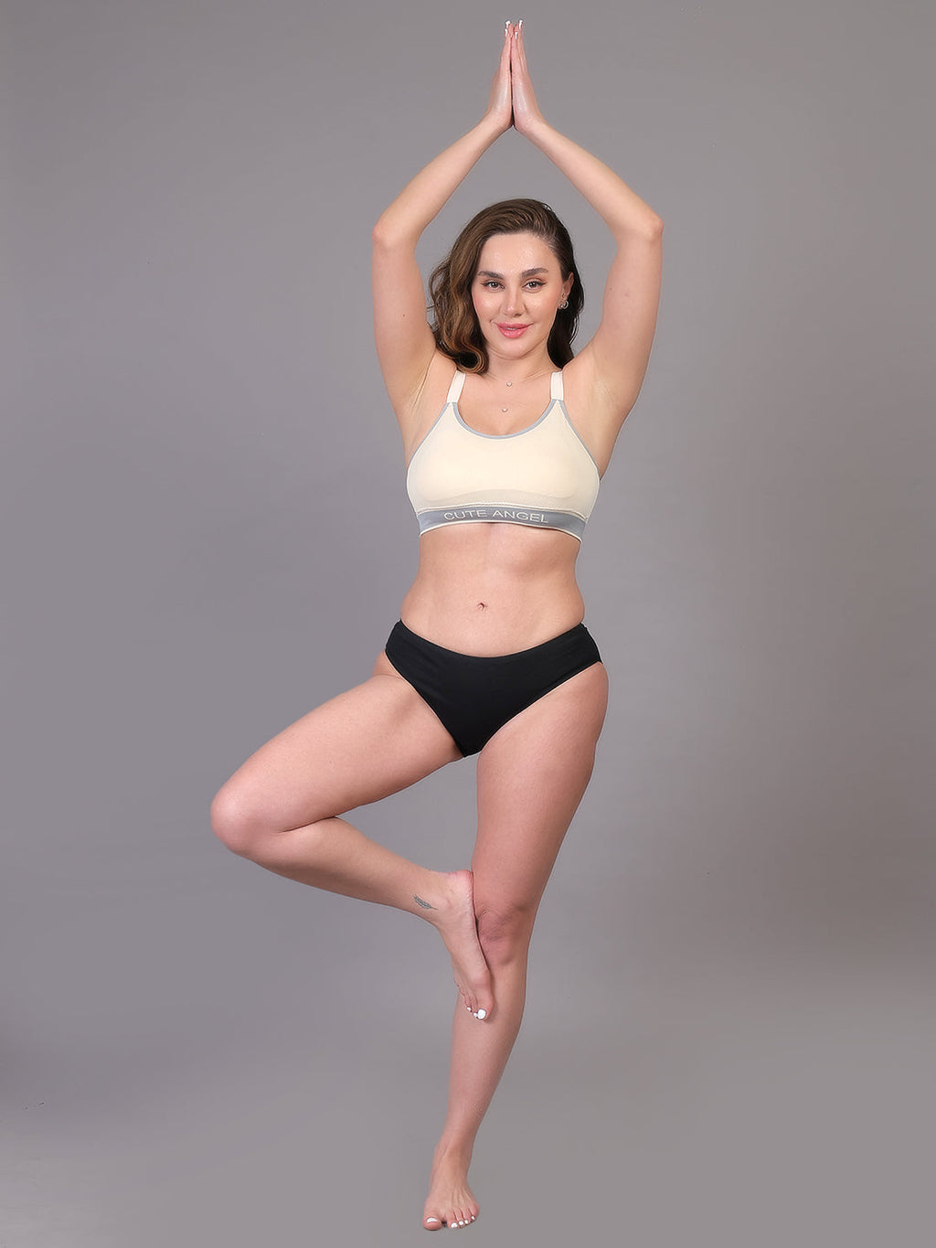 Women Beginners Anti Bacterial Full Coverage Lightly Padded Sports Bra