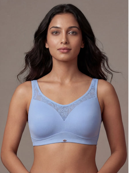 Full Coverage Padded Non Wired Bra With Lace Detailing
