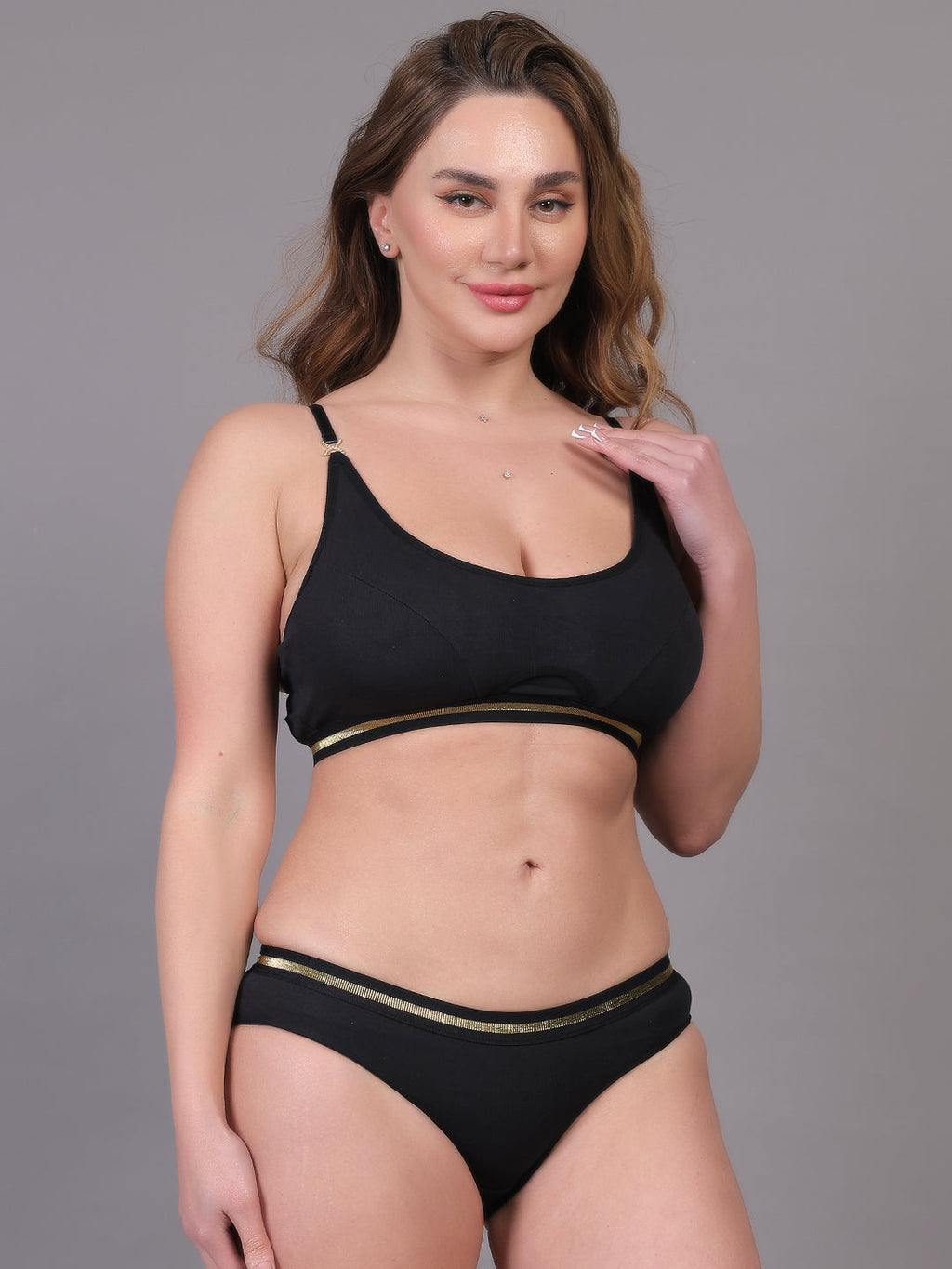 Brachy Women Padded Non Wired Lingerie Bra & Briefs Set