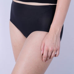 SOIE Woman - Seamless Mid waist Full Coverage Brief with No Visible Panty Line - Panty -for Women