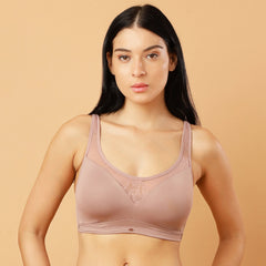 Full Coverage Padded Non Wired Bra With Lace Detailing
