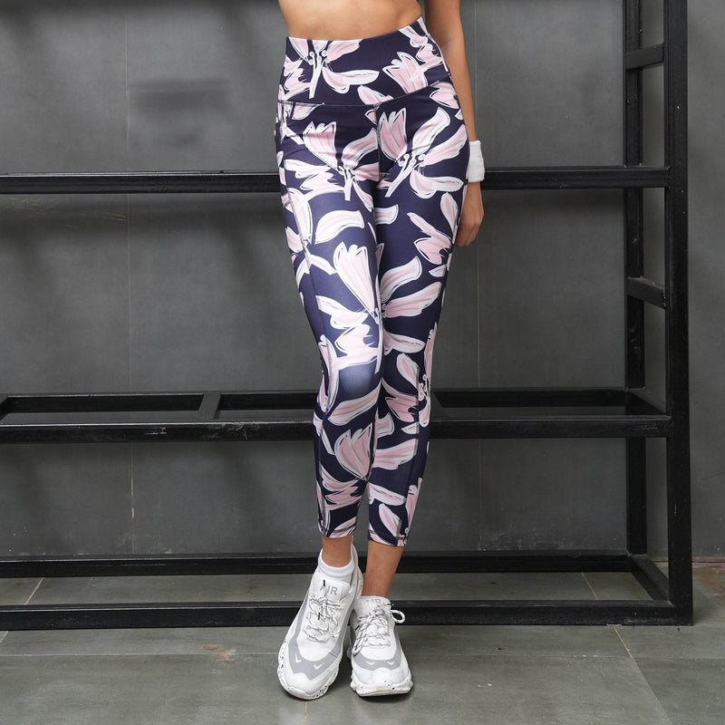 SOIE Woman - High Waist Ankle Length Sports Leggings With Pockets - Sports Leggings -for Women