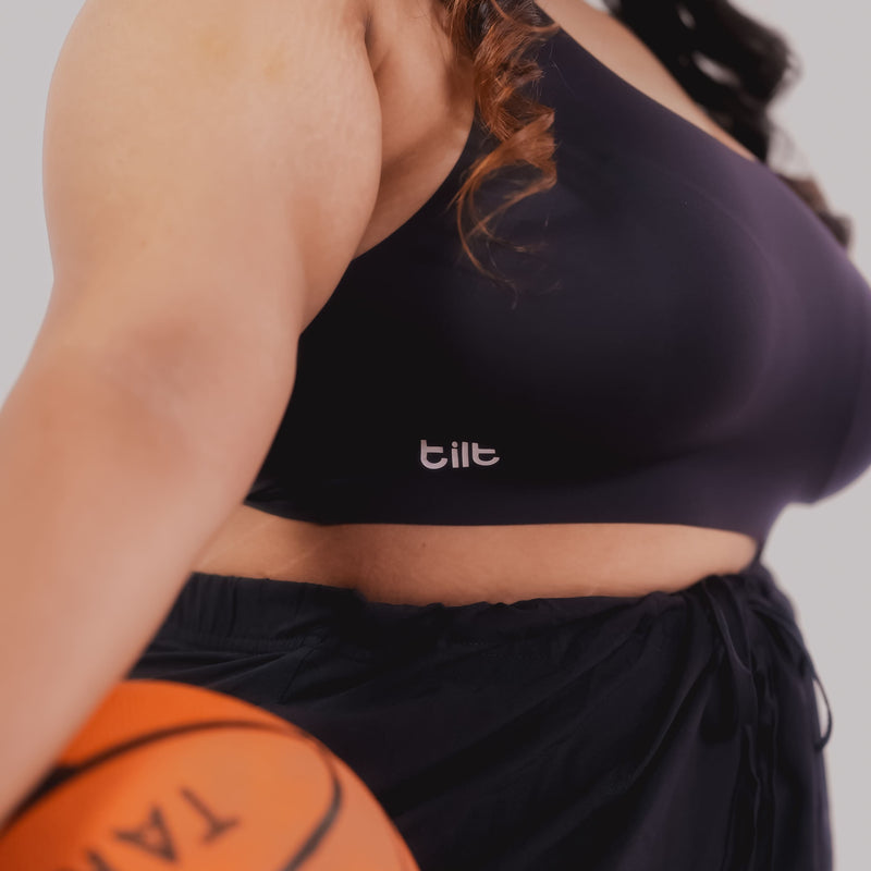 Black racerback comfort bra – Tilt Fursat seamless bra for sports and everyday wear.