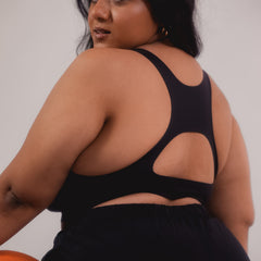 Tilt Fursat Bra in black – breathable racerback comfort bra for women, flexible fit.