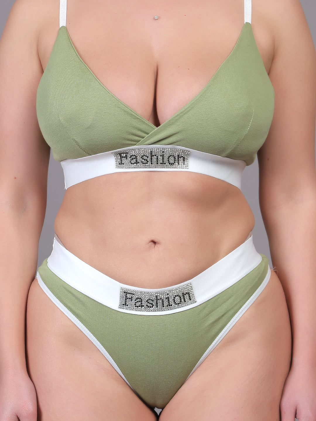 Brachy Women Padded Non Wired Lingerie Bra & Briefs Set