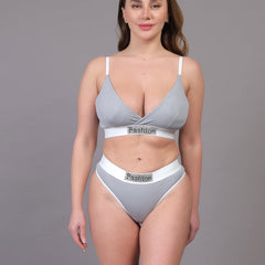 Brachy Women Padded Non Wired Lingerie Bra & Briefs Set