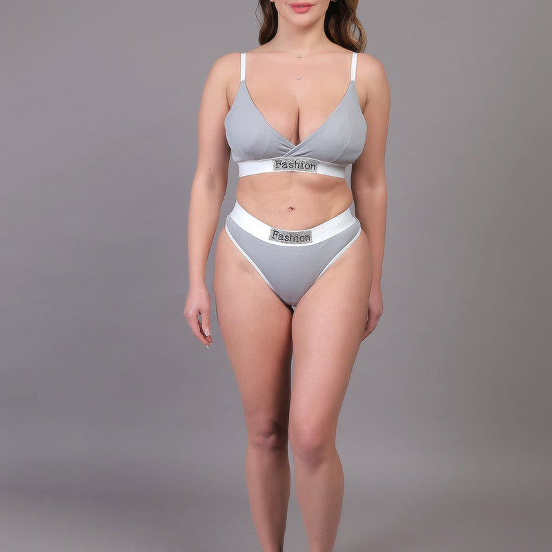 Brachy Women Padded Non Wired Lingerie Bra & Briefs Set