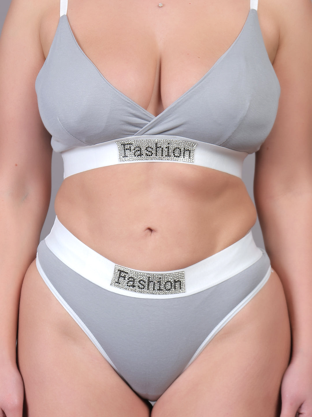 Brachy Women Padded Non Wired Lingerie Bra & Briefs Set