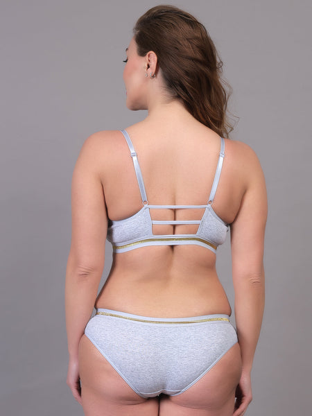 Brachy Women Padded Non Wired Lingerie Bra & Briefs Set