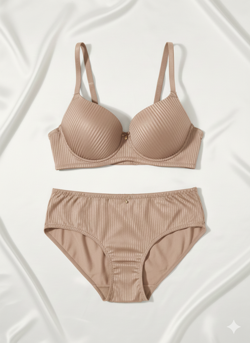 Clea Striped Satin Bra for Women – Lightly Padded, Wire-Free, Full Coverage T-Shirt Bra with Soft Polyamide Fabric