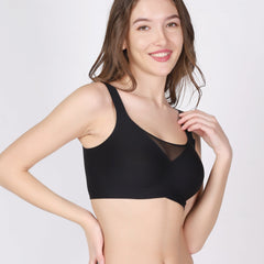 Rhea – Wireless Black Bra for Everyday Comfort