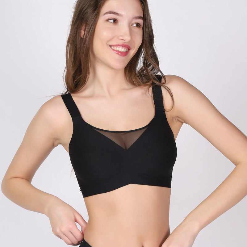 Rhea – Wireless Black Bra for Everyday Comfort