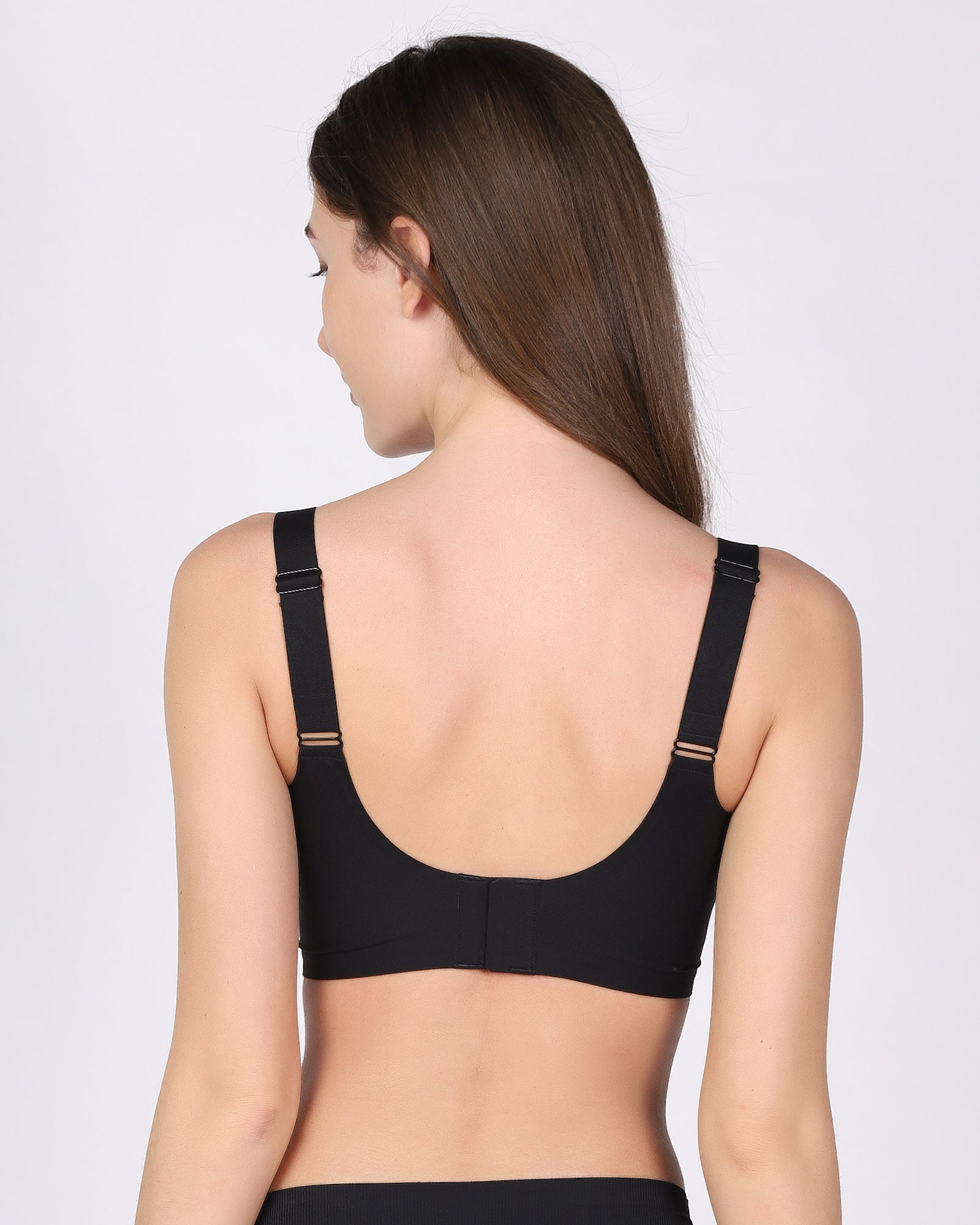 Rhea – Wireless Black Bra for Everyday Comfort