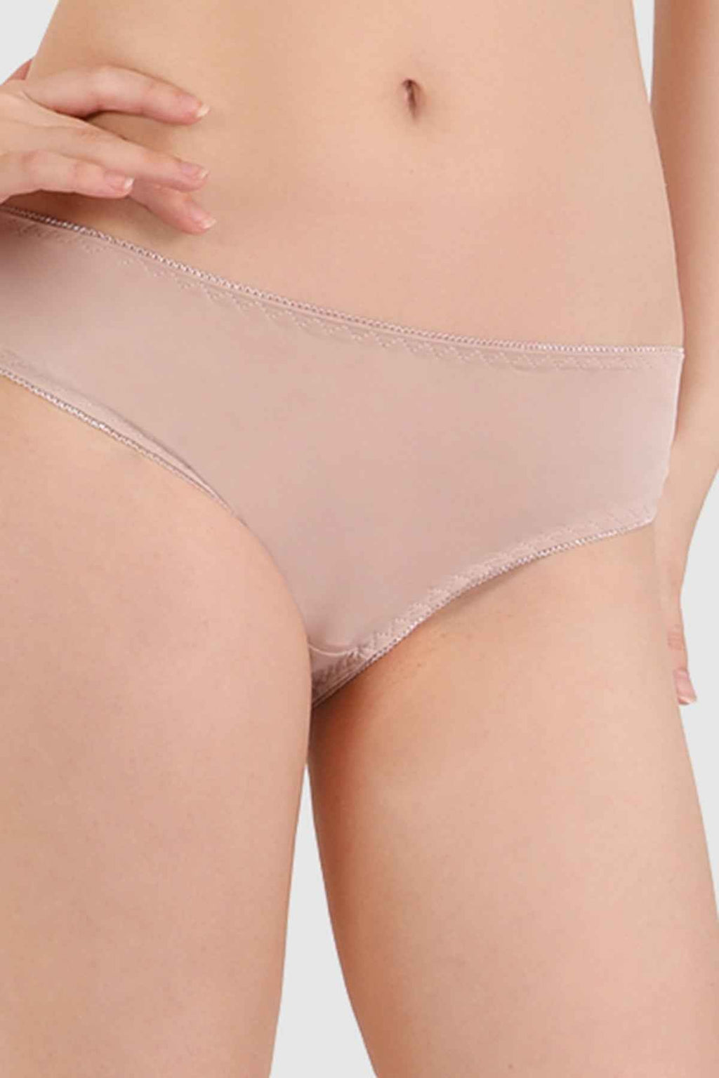 Women Nude Parisian Cut Heavily Padded Push up Lingerie Set
