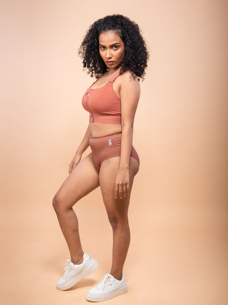 Tilt Guláb seamless underwear for women – leak proof and sweat-free.