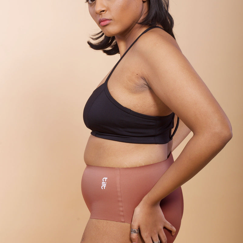Seamless absorbent underwear for women – Guláb rose gold panty by Tilt.
