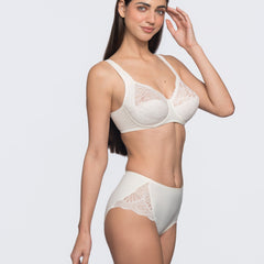 Brigitte ivory cup detail – premium lace bra with cotton lining made in Europe by YOBO