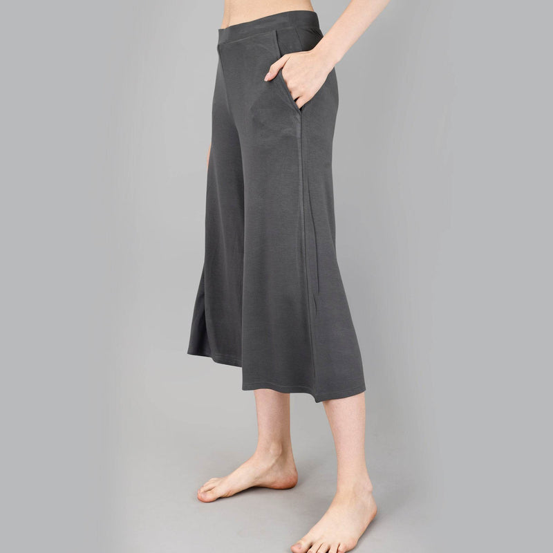 SOIE Woman - Mid Rise Flared Lounge Culottes 3/4 Length with Pockets - -for Women
