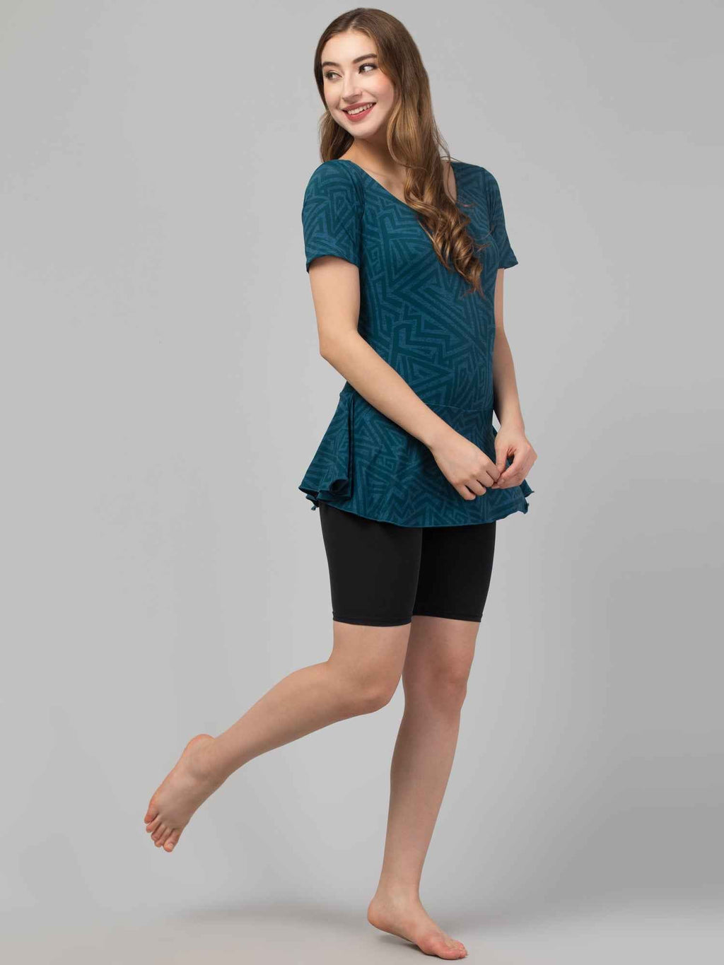 Sleeveless Colourblocked Swim Legsuit With Full Coverage
