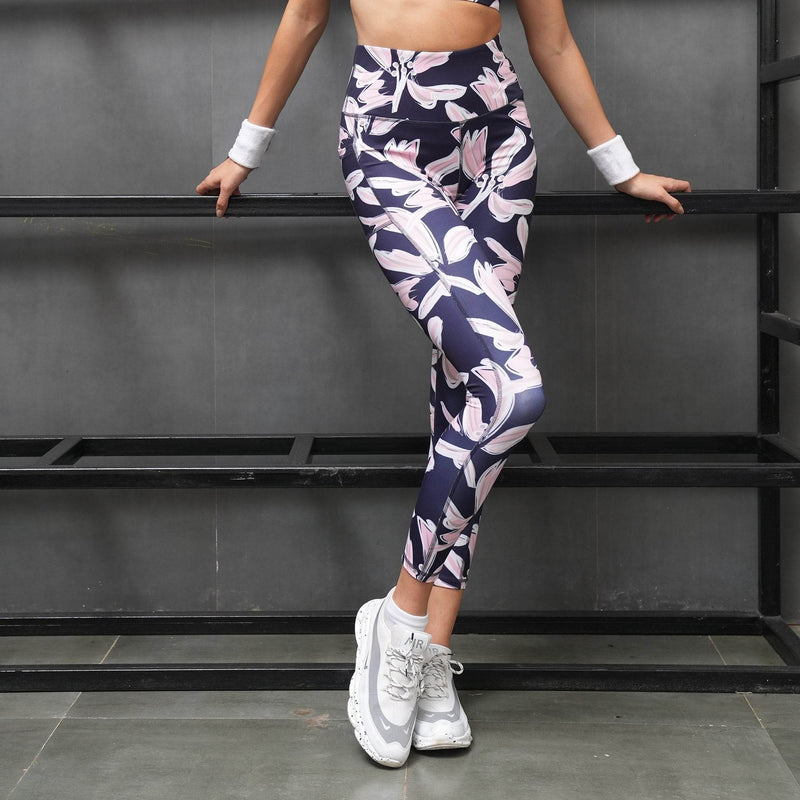 SOIE Woman - High Waist Ankle Length Sports Leggings With Pockets - Sports Leggings -for Women