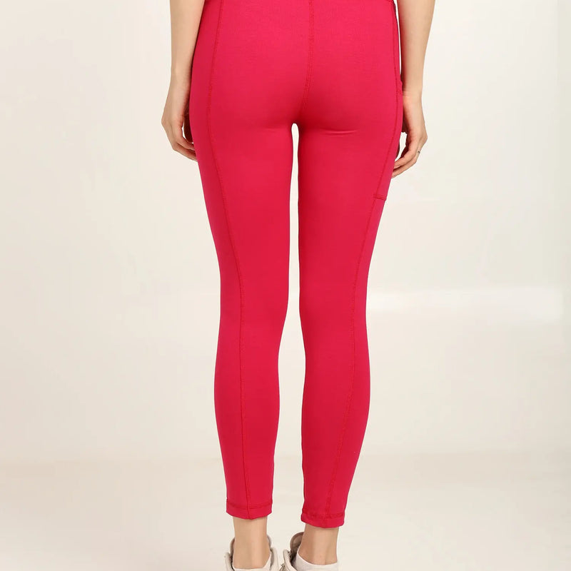 Yoga Pants in Activewear