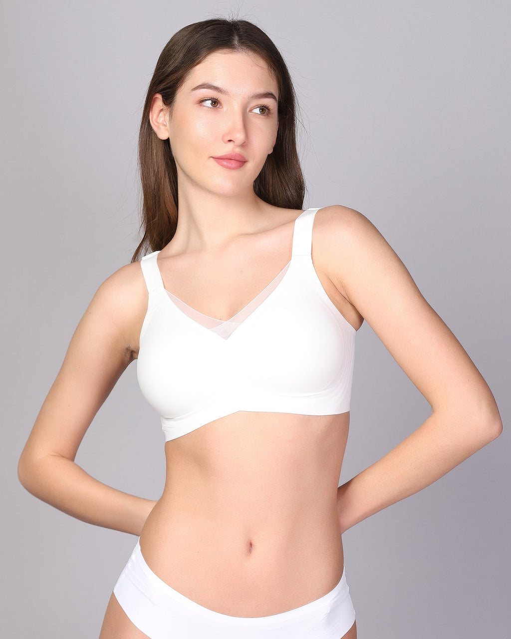 Bello – Wireless White Bra for Everyday Comfort
