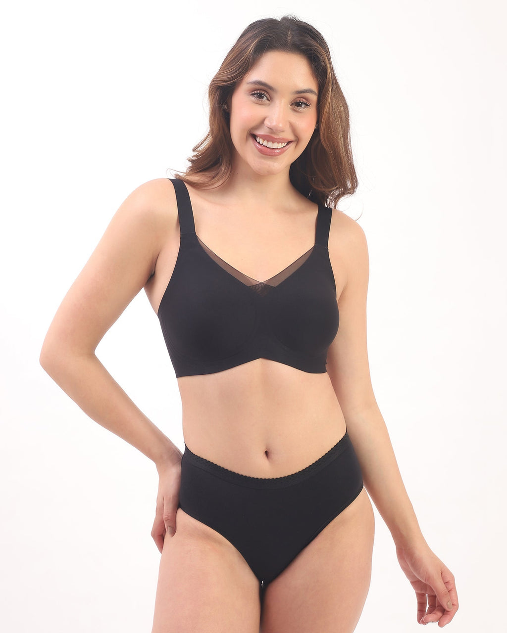 Everyday Black Duo- Bello & Vera Black Seamless Wirefree Bras