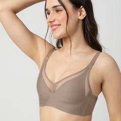 Taylor | Non padded bra with front detail and nipple cover