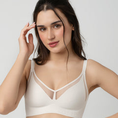 Taylor | Non padded bra with front detail and nipple cover
