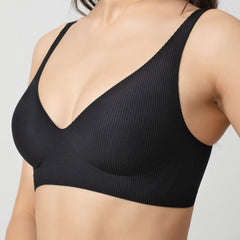 Remy | V-Neck Padded Bra