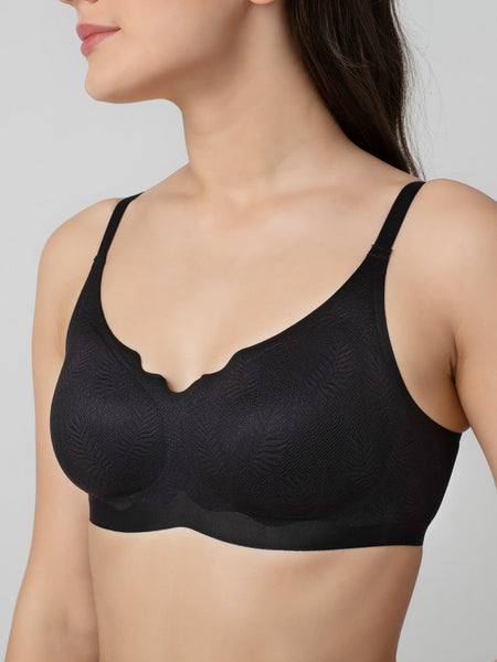 Sienna | V-neck With Scallop Detail Bra