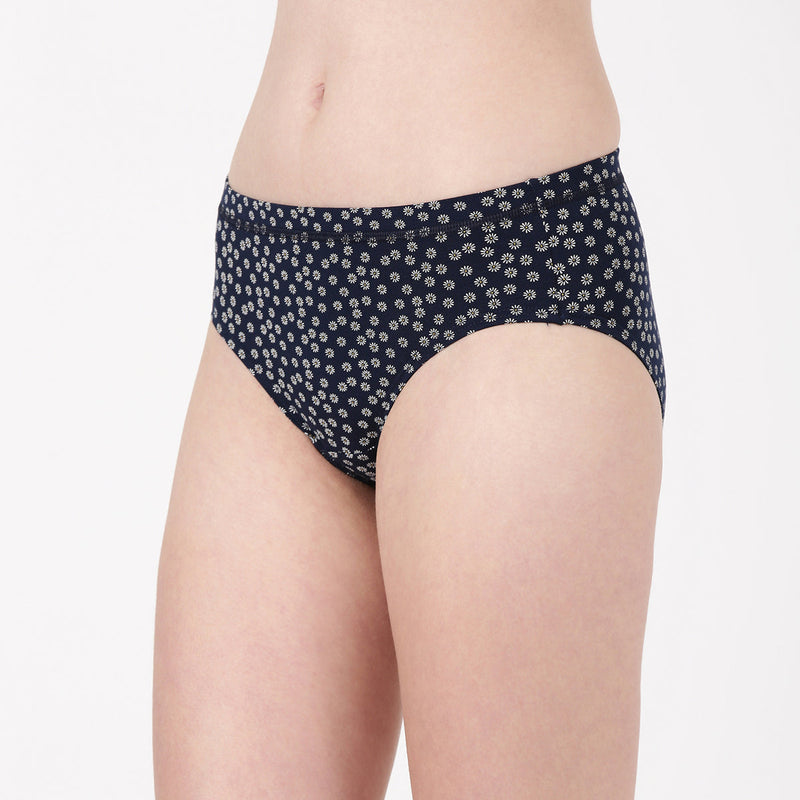 Blossom Dazzel Print Ultra Soft Printed Modal Hipster Panty With Full Coverage And Seamless Look _Pack Of 3