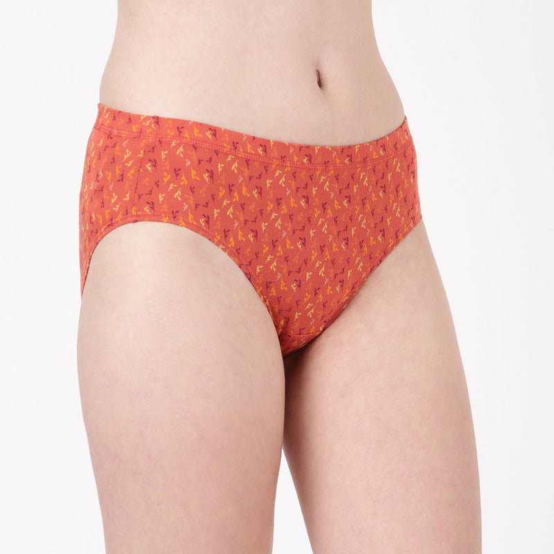 Blossom Dazzel Print Ultra Soft Printed Modal Hipster Panty With Full Coverage And Seamless Look _Pack Of 3