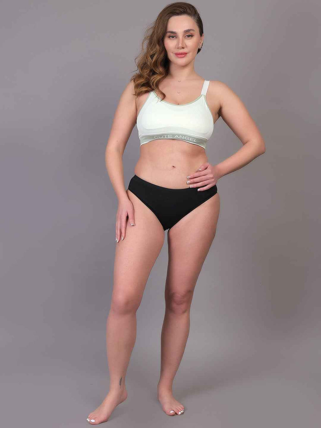 Women Beginners Anti Bacterial Full Coverage Lightly Padded Sports Bra