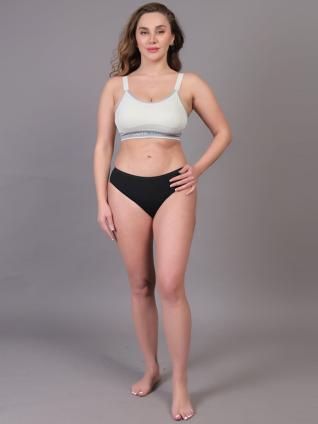 Women Beginners Anti Bacterial Full Coverage Lightly Padded Sports Bra