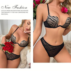 Brachy Women Lightly Padded Underwired Self Design Plunge Lace Lingerie Set