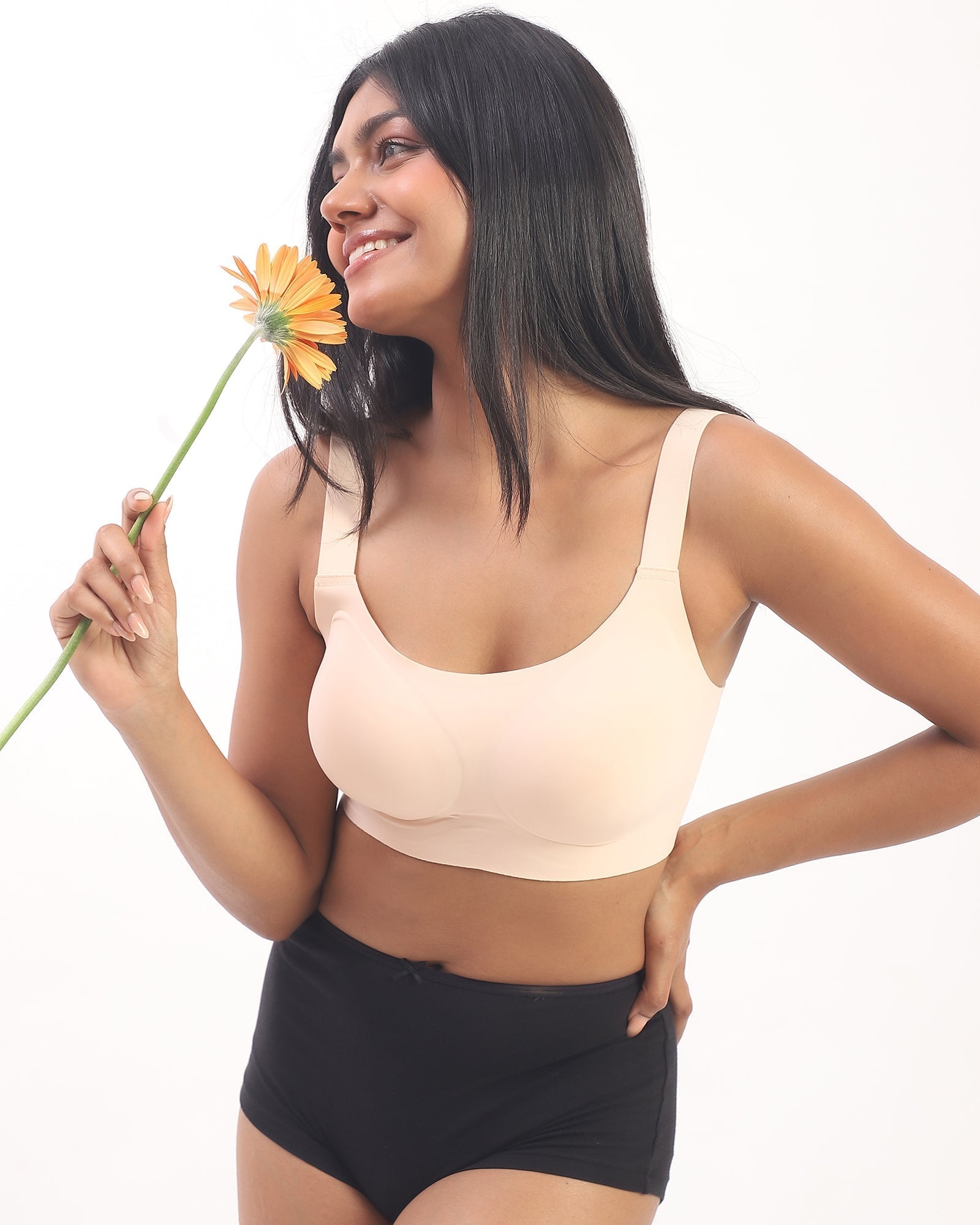 Luna – Wireless Full Coverage Everyday Bra in Beige