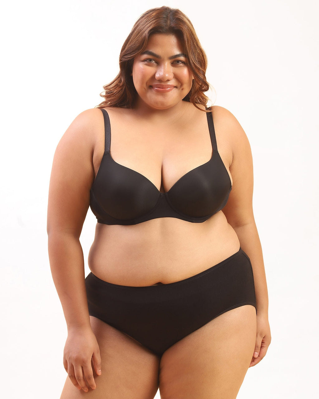 Nina – Padded Underwired T-shirt Bra in Black