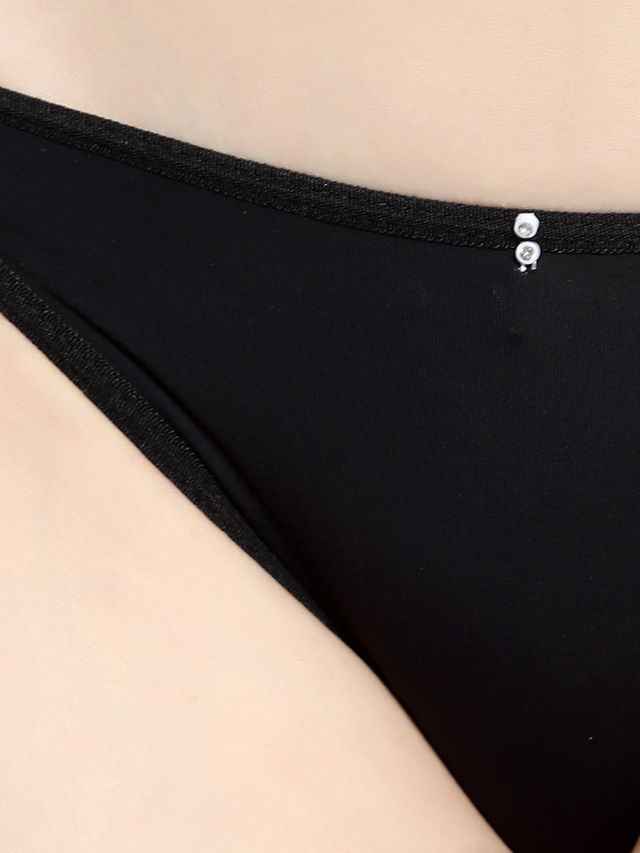 Women Black Solid Perfect Front Closure Lingerie