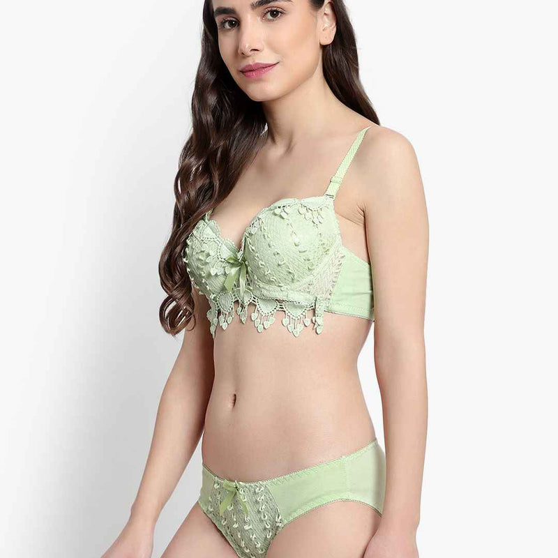 Lace-Designed Heavily-Padded Lingerie Set