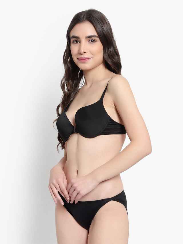 Women Black Solid Perfect Front Closure Lingerie