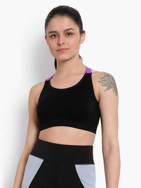 Black Solid Non-Wired Lightly Padded Sports Bra