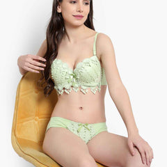 Lace-Designed Heavily-Padded Lingerie Set